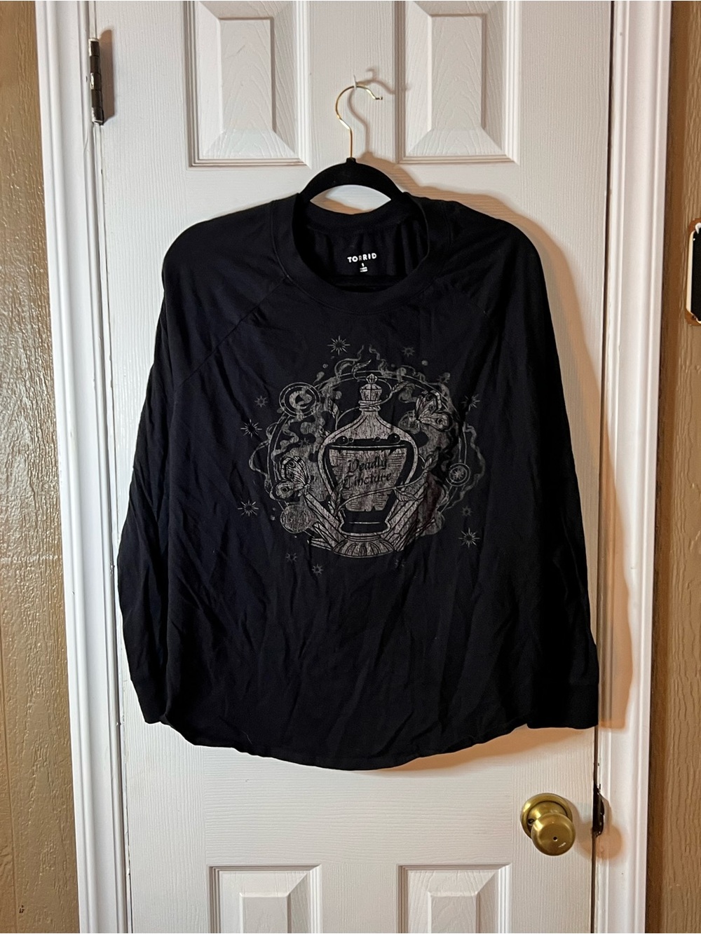 torrid Black Long Sleeve Graphic Tee with Ornamental Potion Crest